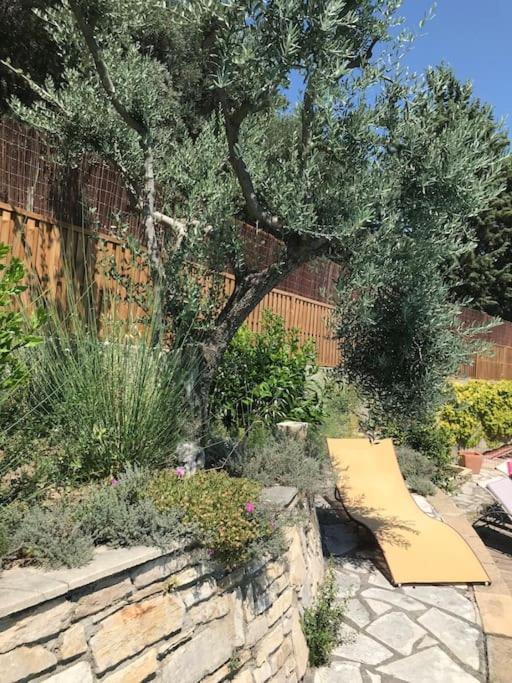 Appartement Sur La Colline Avec Acces Piscine Volx Exterior photo