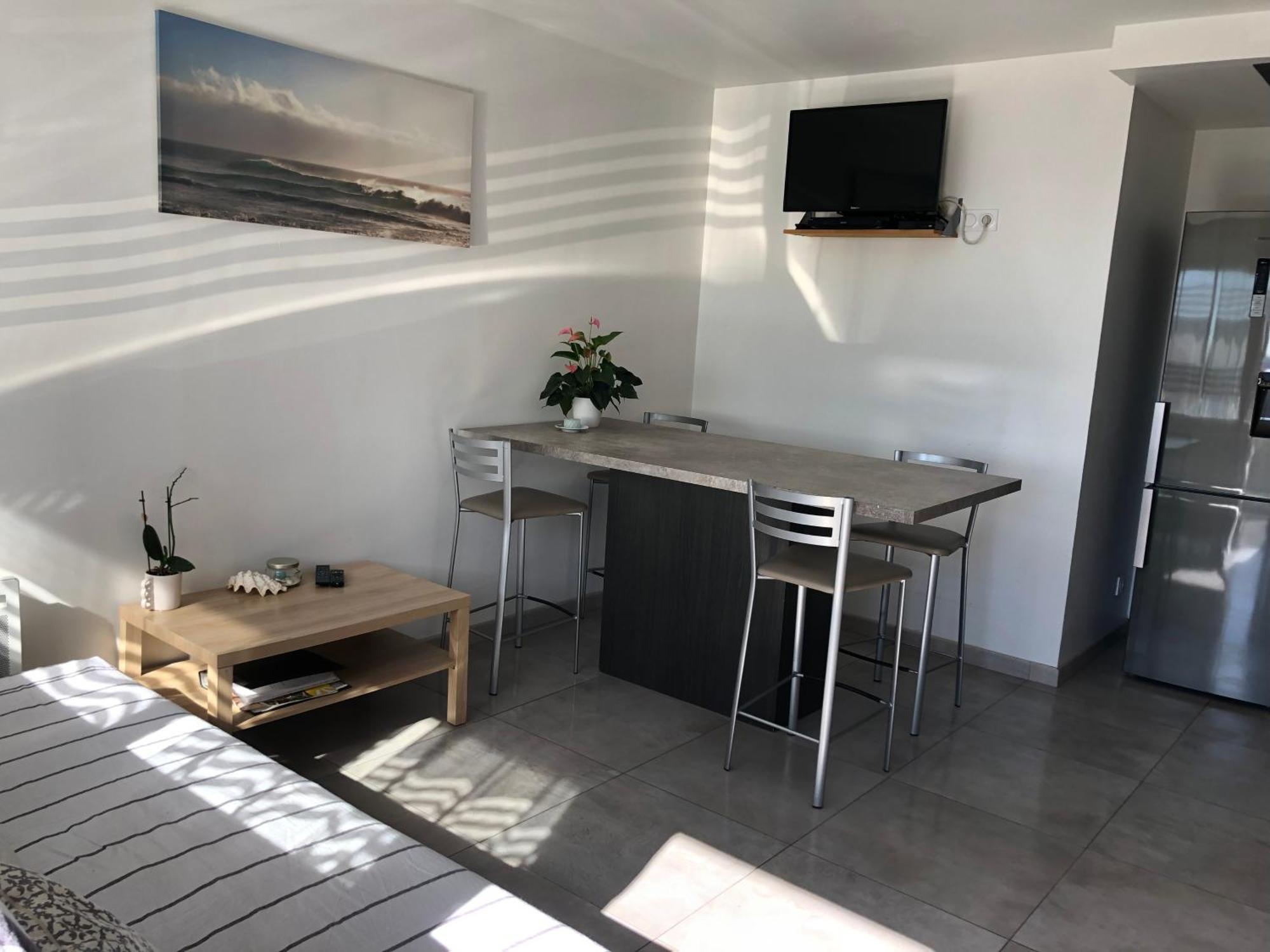 Appartement Sur La Colline Avec Acces Piscine Volx Exterior photo